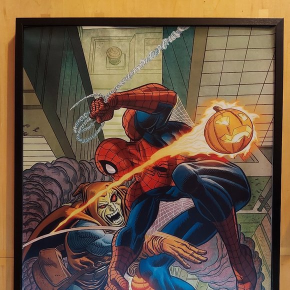 Spider-Man vs Hobgoblin silk canvas Fabric Poster (36" x 24") - Picture 2 of 3